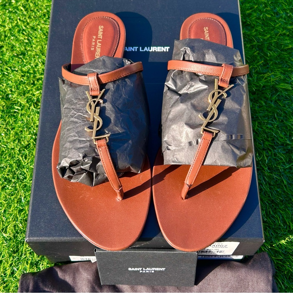 SAINT LAURENT CASSANDRE THONG FLAT SANDAL BROWN LEATHER GOLD YSL SZ 39 NEW - Picture 4 of 16